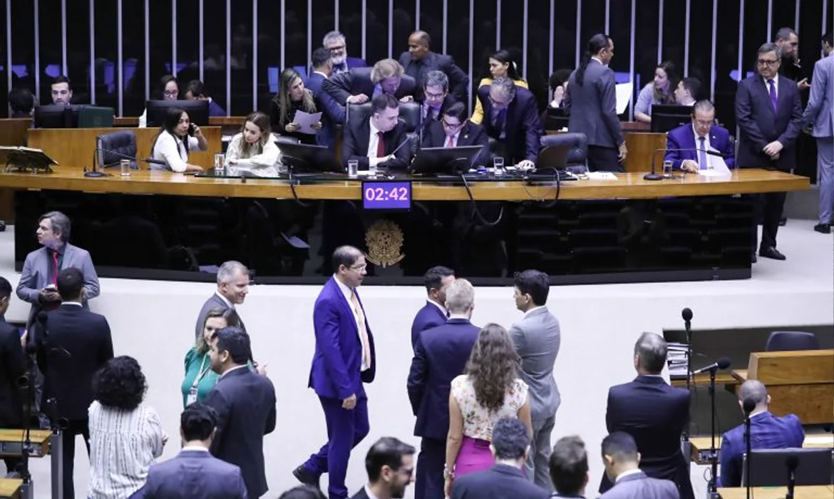 Sessão Conjunta do Congresso para análise do Orçamento 2024