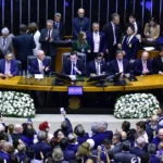 Sessão solene, Congresso Nacional promulga a reforma tributária