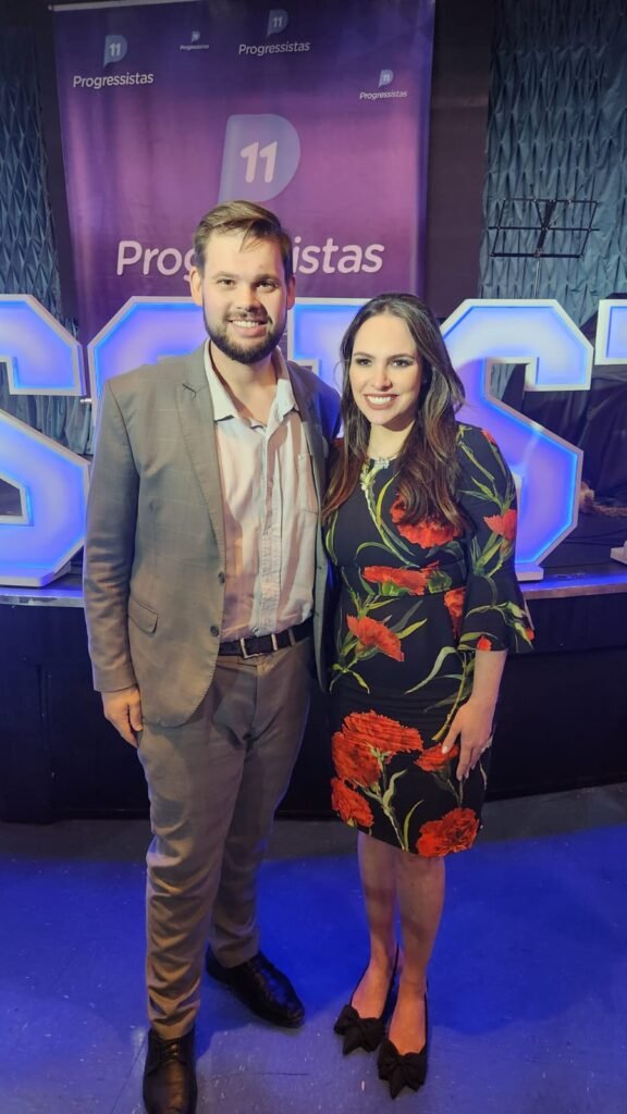 O prefeito de Agudos do Sul, Jesse Zoellner (PP) e a deputada estadual Maria Victoria (PP)  