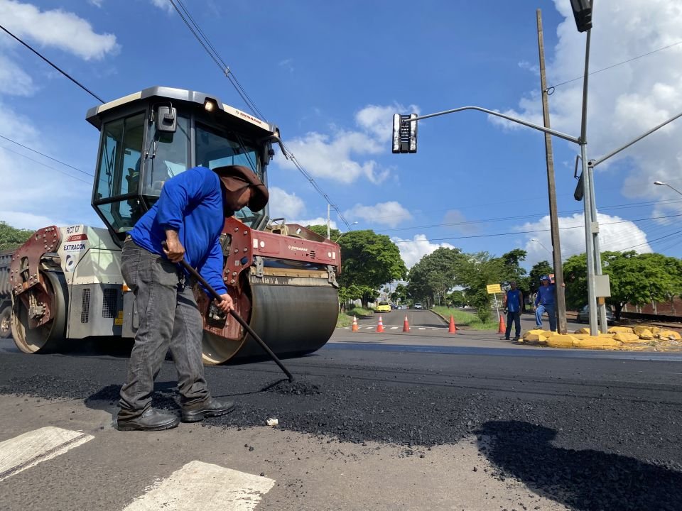 Recapeamento chega em mais de 8 km na Zona 7, Conjunto Habitacional Céu Azul e Jardim Paulista