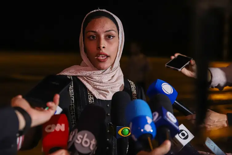 48 pessoas repatriados da Faixa de Gaza chegam ao Brasil