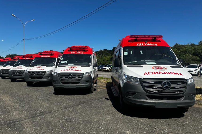 Paraná recebe 15 ambulâncias do Ministério da Saúde para serviço de urgência e emergência