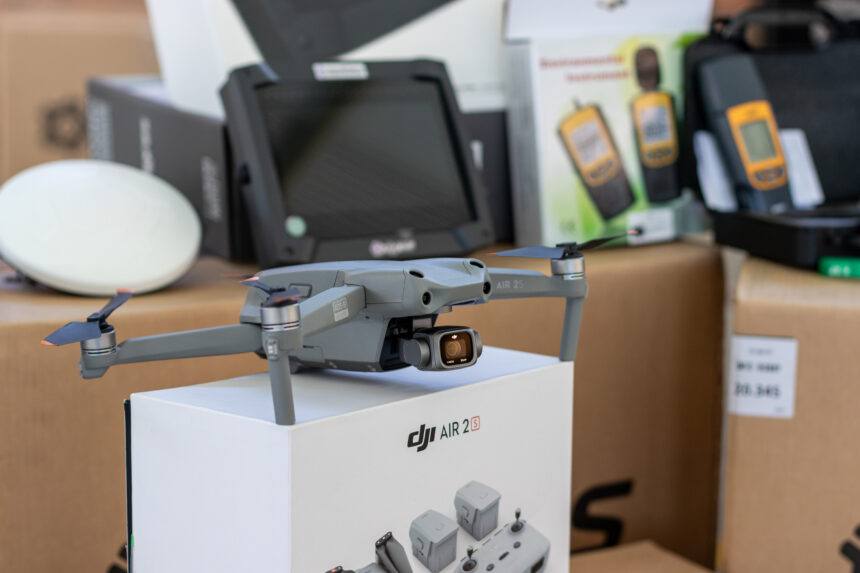 Colégios agrícolas do Paraná recebem drones, tablets e equipamentos tecnológicos
