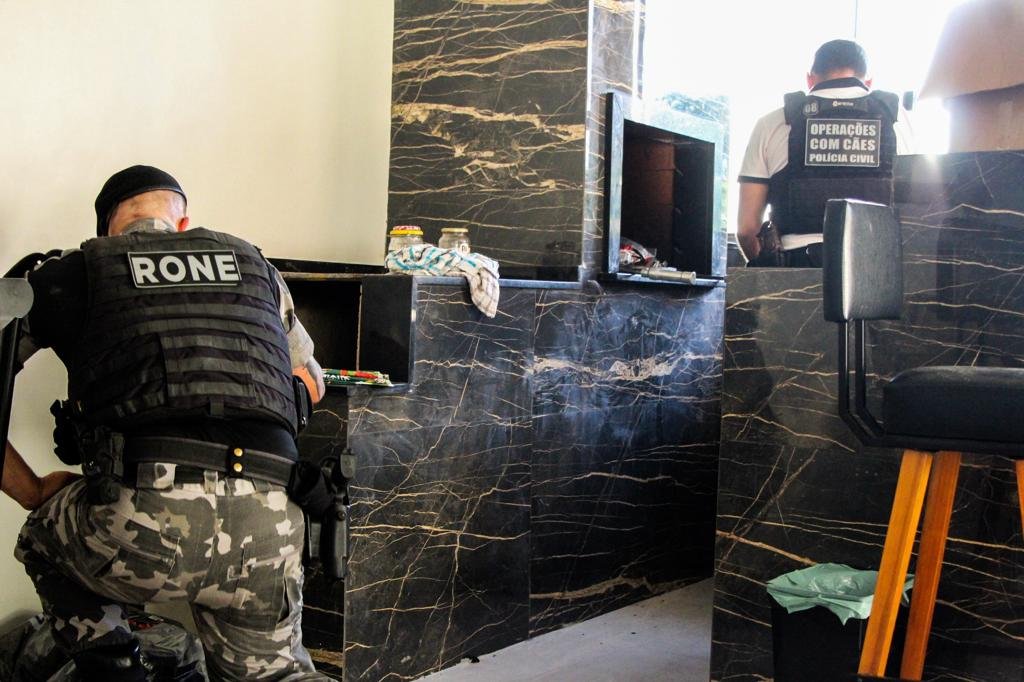 PCPR e PMPR prendem quatro pessoas em operação no Litoral do Paraná