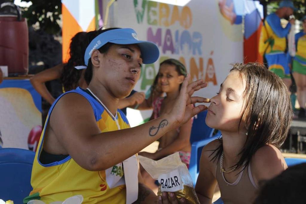 Esporte, lazer e cultura garantem diversão a veranistas e moradores das praias do Paraná