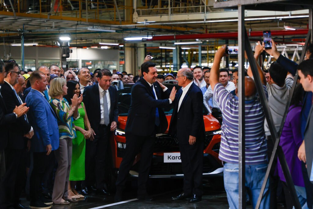 Renault do Brasil investe R$ 2 bilhões no novo SUV e celebra 25 anos no Paraná