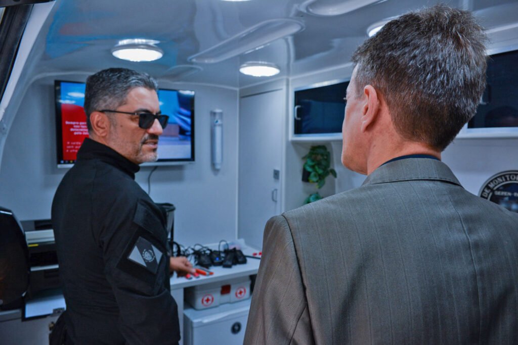 Paraná recebe primeira unidade móvel de monitoração eletrônica do País