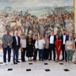 Ratinho promulga lei que moderniza as carreiras dos funcionários da educação básica