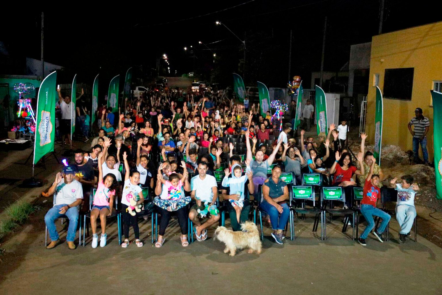 Carreta do 'Cinema da Praça'