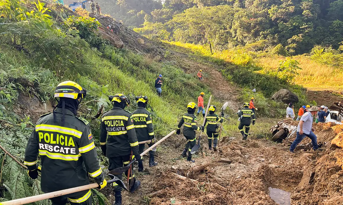 23 Pessoas Morrem Em Deslizamento De Terra No Noroeste Da Colômbia Saiba Já News 