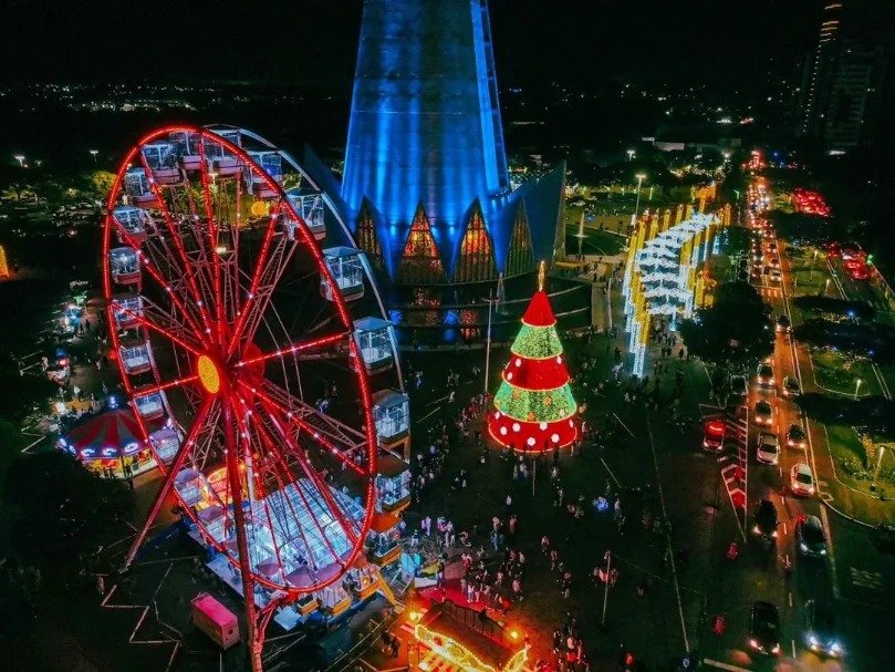 Maringá Encantada na Praça da Catedral