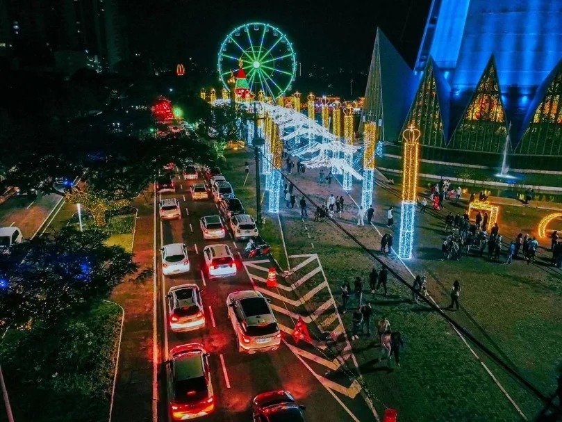 Maringá Encantada na Praça da Catedral