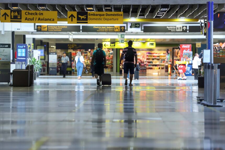 Paranaenses lideram participação em pesquisa sobre companhias aéreas