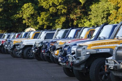 O governador Carlos Massa Ratinho Junior participou nesta quarta-feira (17) da largada oficial do 27º Rally Transparaná, uma das maiores competições off-road da América Latina, no Parque Nacional do Iguaçu, em Foz do Iguaçu. Foto: JONATHAN CAMPOS