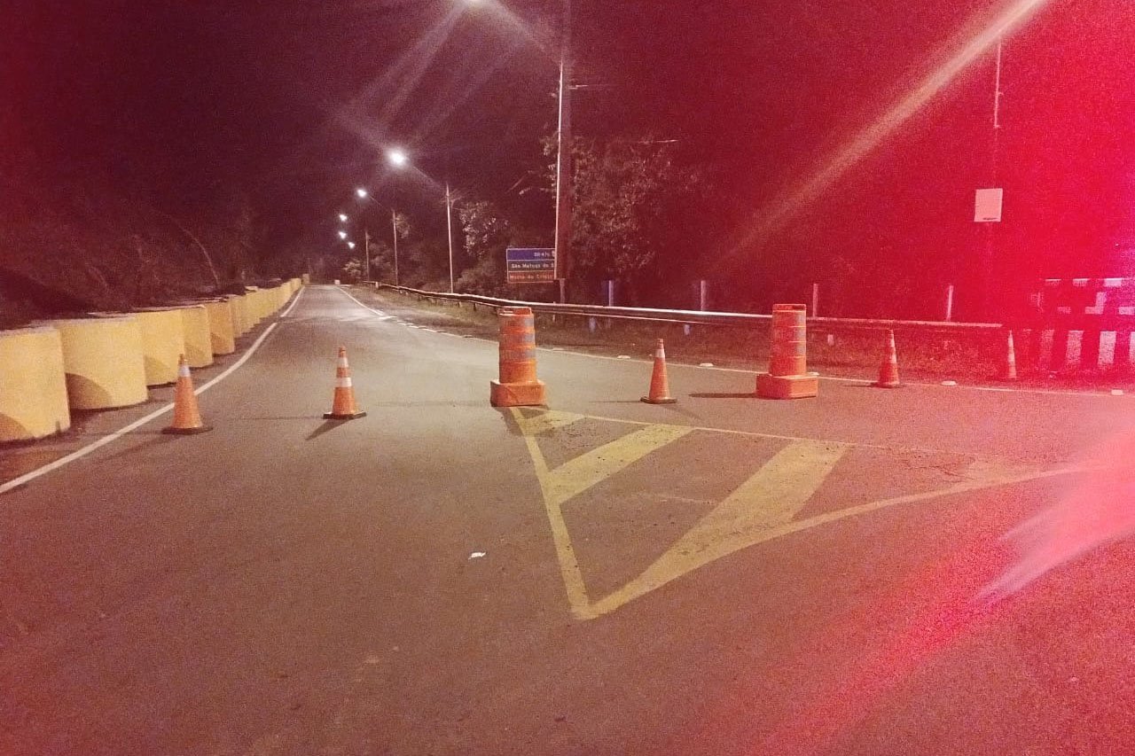 Urgente! Rodovia de União da Vitória é bloqueada após queda de rochas de várias toneladas