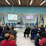 Ricardo Barros discute industrialização com prefeitos e lideranças de três regiões do Paraná