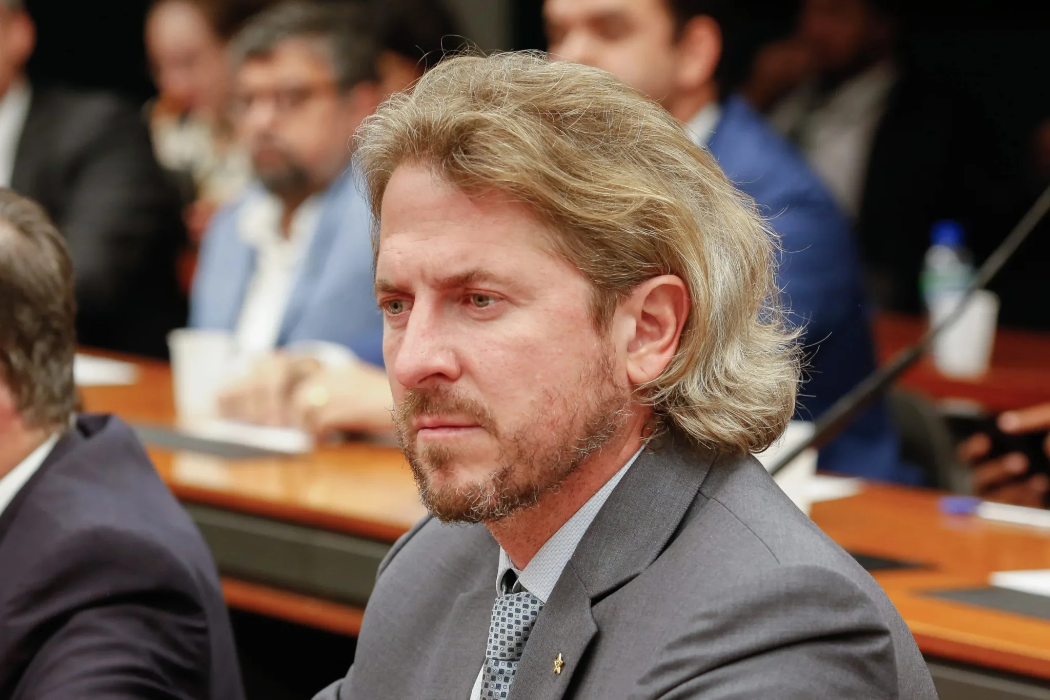 Deputado federal Zeca Dirceu do PT tem casa assaltada no Paraná