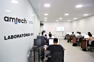 Maringá abre inscrições para cursos gratuitos de programação, criação em 3D e informática básica para idosos