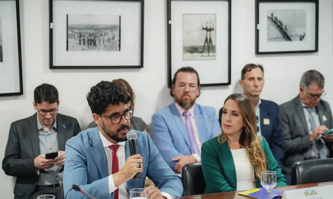 A Rede Nacional de Comunicação Pública (RNCP) passará a contar no total com 117 emissoras de televisão e 155 de rádio. 