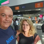 Odair Fogueteiro e a sua esposa Luzia voltando para Maringá, após 15 dias de férias no Rio de Janeiro.