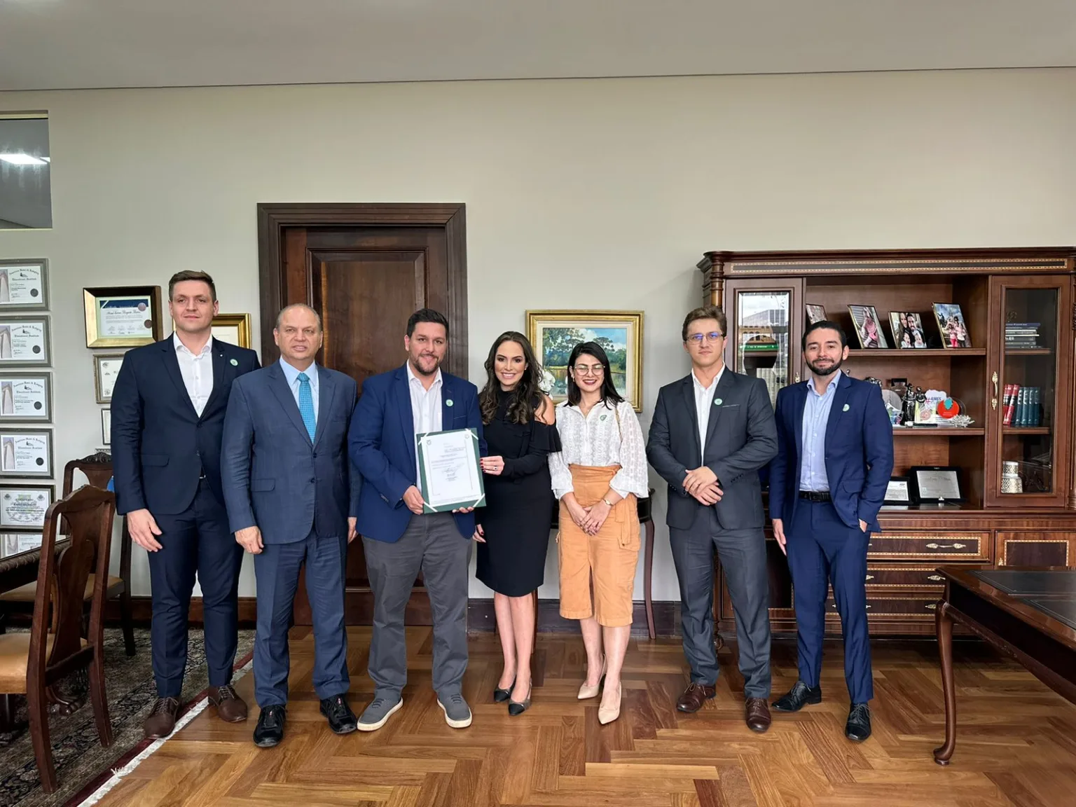 Instituto Bianchini Recebe Título de Utilidade Pública Estadual em Homenagem à Dedicação à Formação de Jovens Líderes