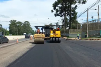 Novo viaduto de São José dos Pinhais
