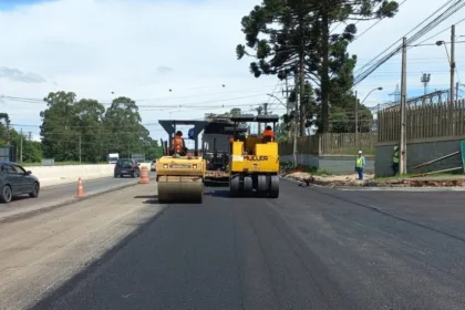 Novo viaduto de São José dos Pinhais