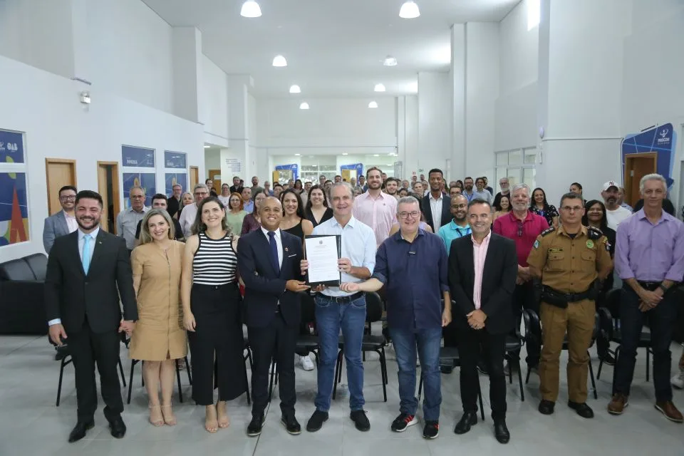 Prefeito Ulisses Maia empossa advogado Edjalma Alves como coordenador do Procon