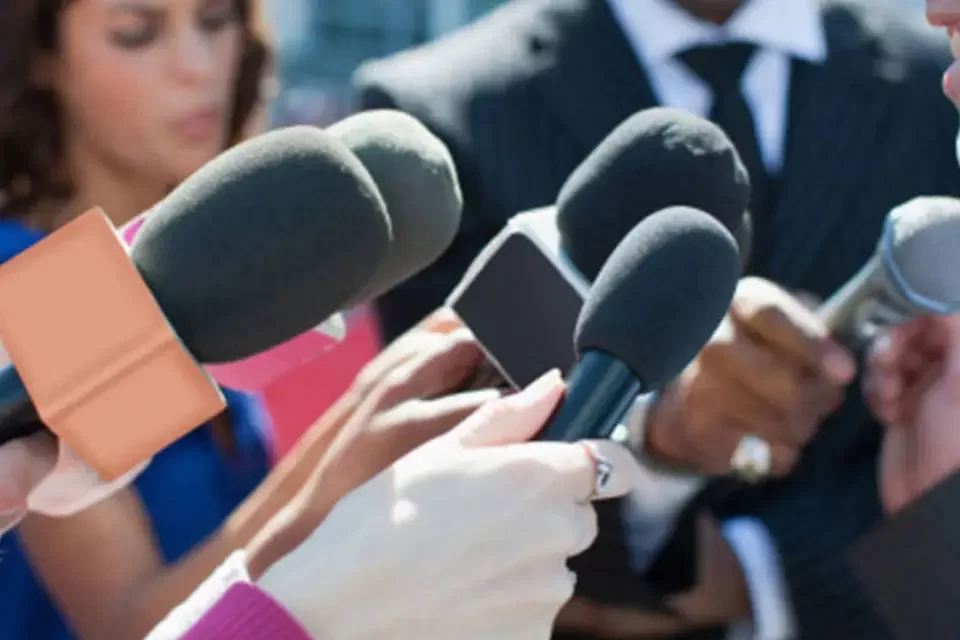 veículos de imprensa