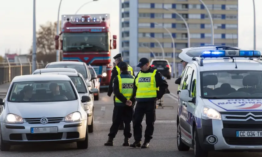 Paris alerta máximo contra o terror