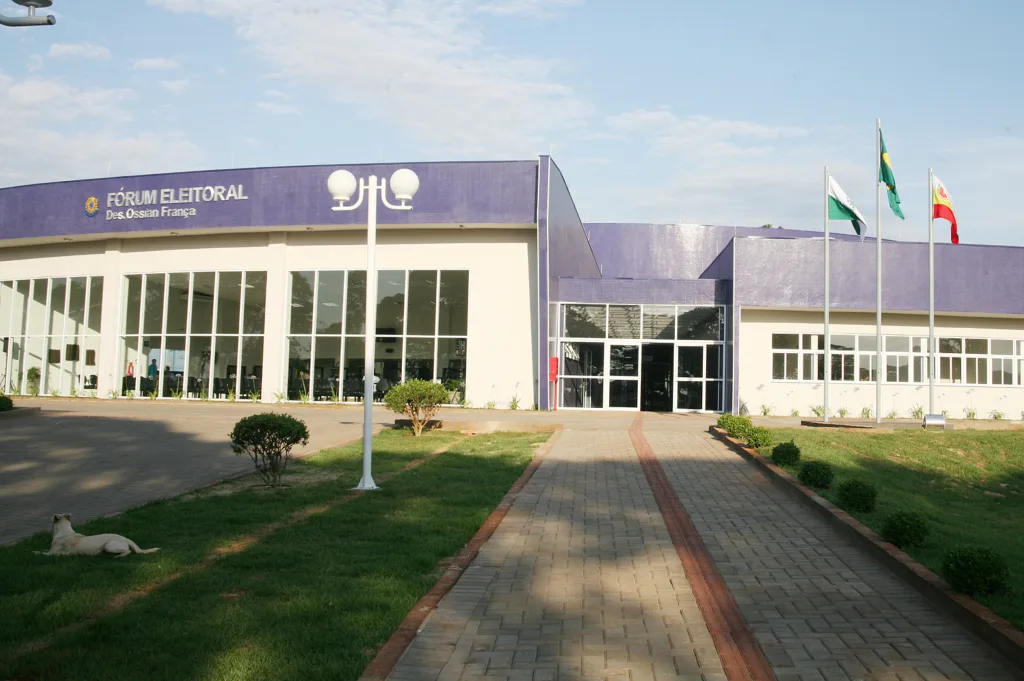 Fórum Eleitoral de Maringá, instalado no Centro Cívico