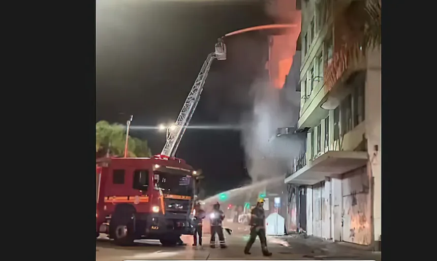 Incêndio em pousada de Porto Alegre deixa pelo menos 10 mortos - Frame Corpo de Bombeiros Militar do Rio Grande do Sul