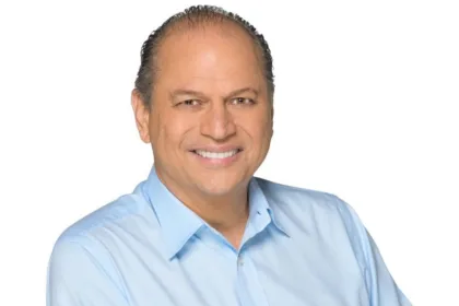 Ricardo Barros (PP) deputado federal licenciado e secretário da Indústria, Comércio e Serviços