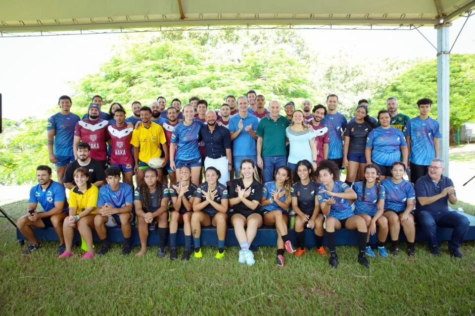 Prefeitura entrega ′Meu Campinho′ no Parque Alfredo Nyffeler