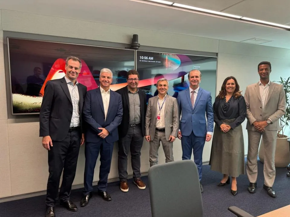 PPP da iluminação pública: Empresa vencedora participa de reunião com a Prefeitura, assinatura do contrato deve acontecer em abril