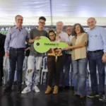 Maringá, 10 de maio de 2024 - O governador em exercício, Darci Piana, participa da entrega do Residencial Maragogi, que está dentro do programa Casa Fácil Paraná. Foto: Roberto Dziura Jr/AEN