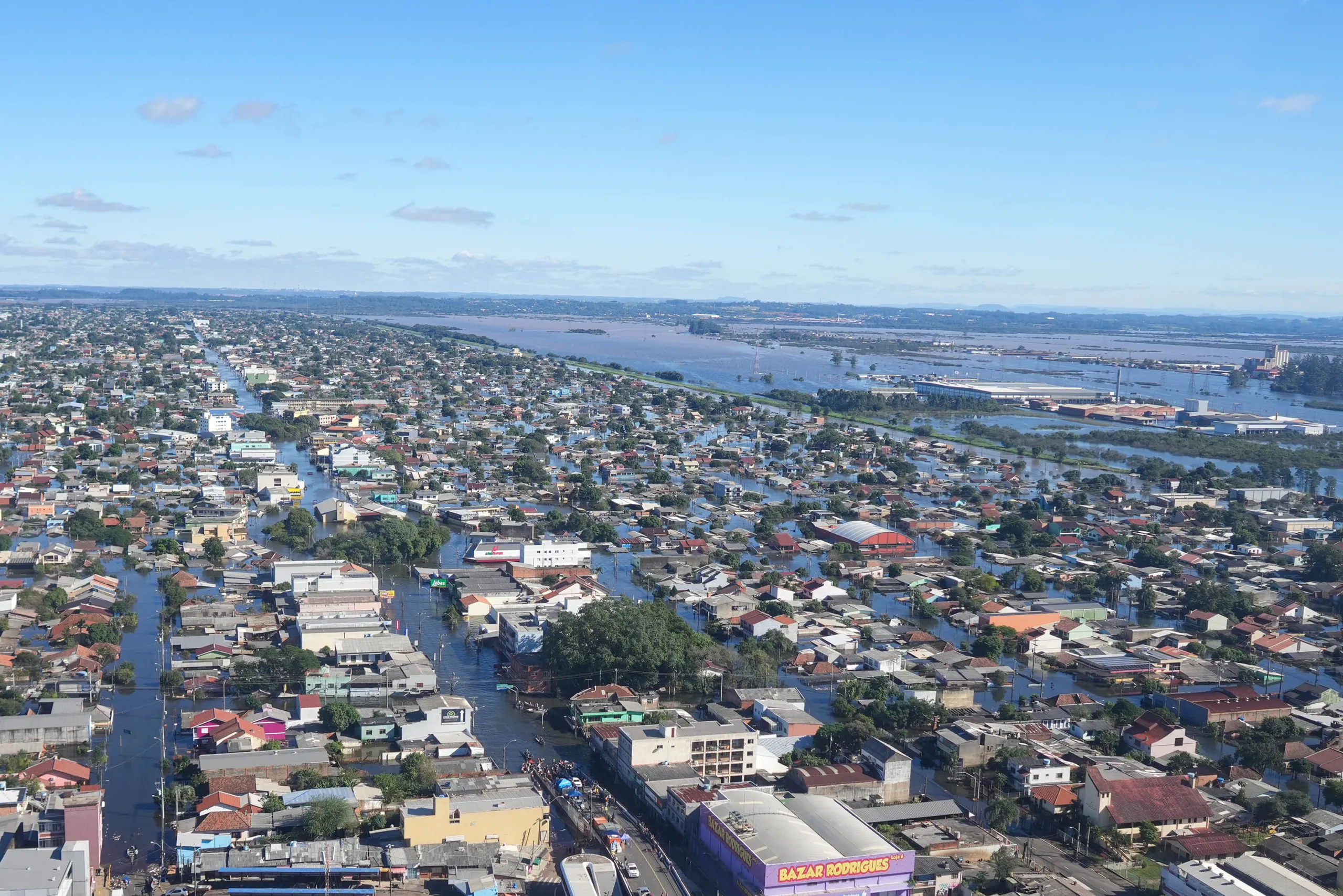 Em apoio ao RS, Adapar aceita que agroindústrias gaúchas comercializem no Paraná