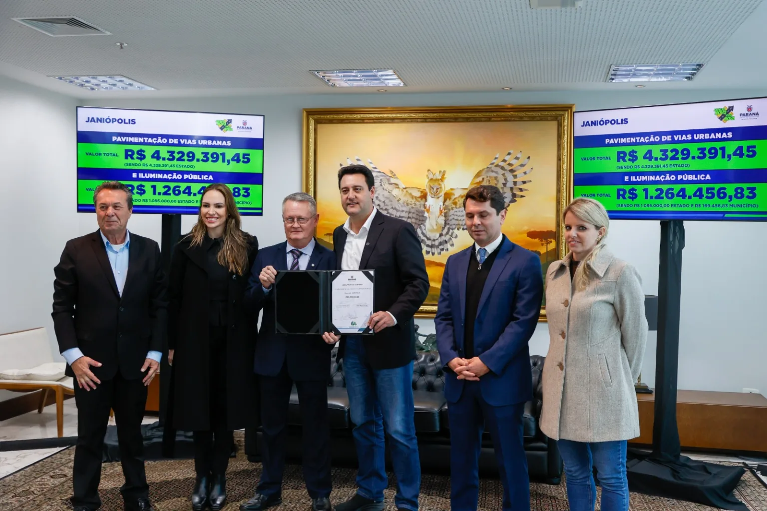 Maria Victoria e Ratinho Jr confirmam pavimentação de ruas em Janiópolis, Tuneiras do Oeste e Rondon