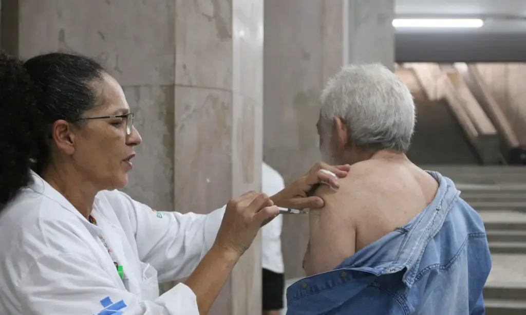 vacinação contra a covid-19