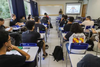 Inscrições abertas: UEM publica edital para contratar 23 professores temporários