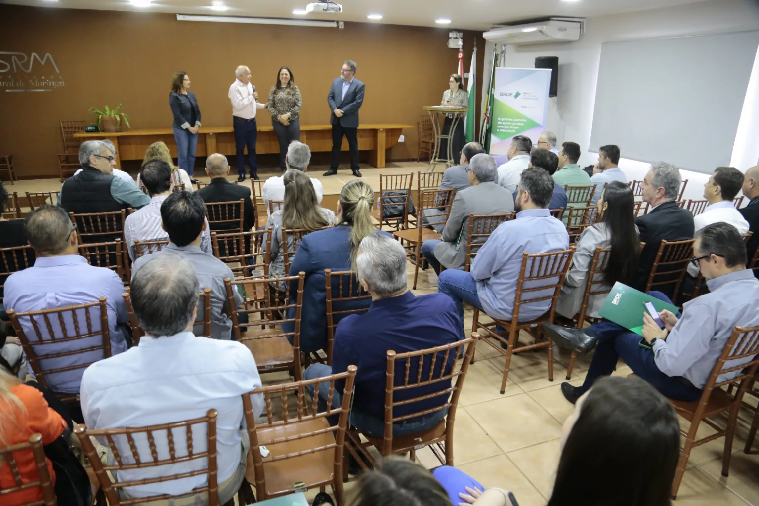 BRDE libera R$ 235 milhões para cooperativas e empresas durante a Expoingá