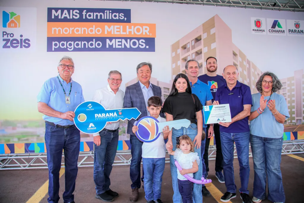 Por meio do ProZeis, Prefeitura entrega ‘Solar das Araucárias’ e beneficia 320 famílias com moradia própria