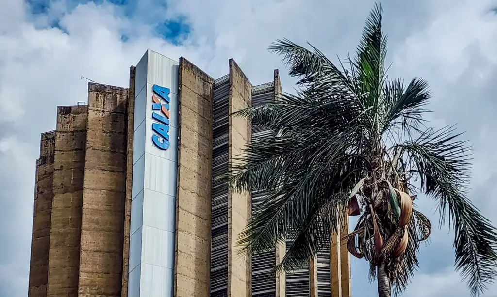 Caixa abre cadastro de imóveis para compra pelo governo e doação ao RS