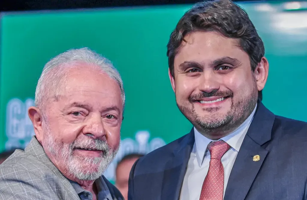 Presidente Lula e o ministro das Comunicações, Juscelino Filho, indiciado por uso indevido de recursos públicos