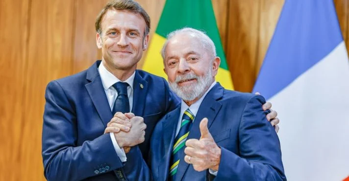 Presidente francês Emmanuel Macron e presidente Lula do Brasil