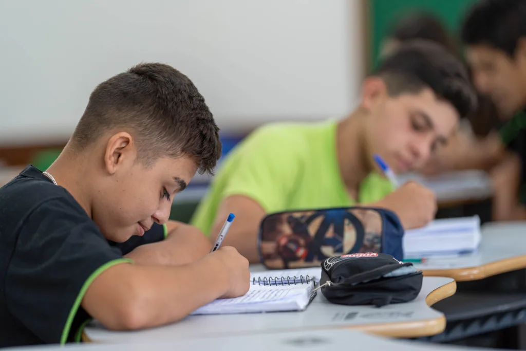 Alunos da rede estadual de ensino do Paraná