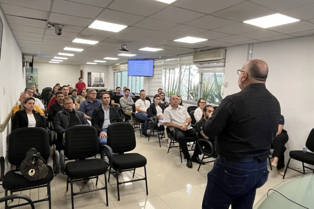 Sesa realiza encontro para alinhar as primeiras entregas de obras de PAMs e UMS no Estado
Foto: SESA-PR