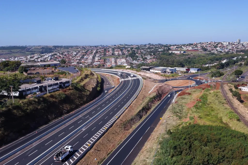 Obra de R$ 178 milhões: governador inaugura contorno rodoviário de Jandaia do Sul