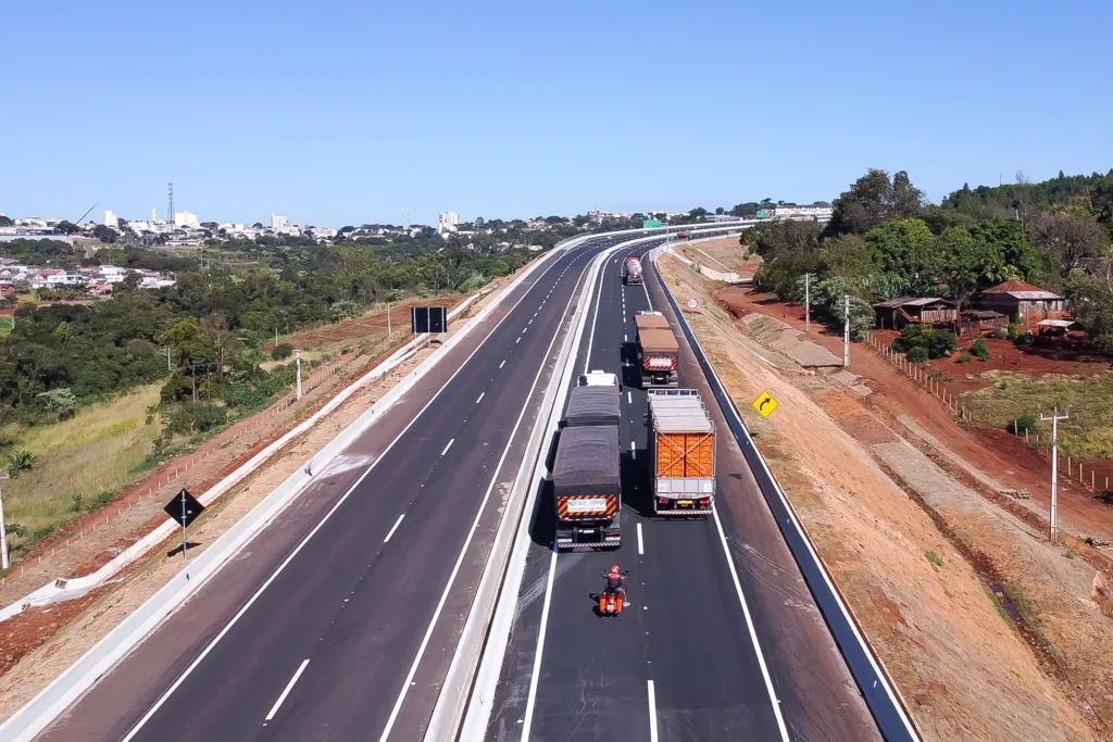 Obra de R$ 178 milhões: governador inaugura contorno rodoviário de Jandaia do Sul