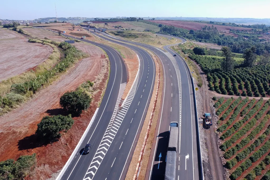 Obra de R$ 178 milhões: governador inaugura contorno rodoviário de Jandaia do Sul